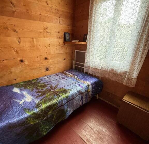 اتاق استاندارد یک نفره, Guest House Bee