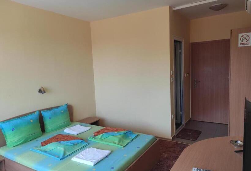 اتاق استاندارد با بالکن, Sunny House Apartments
