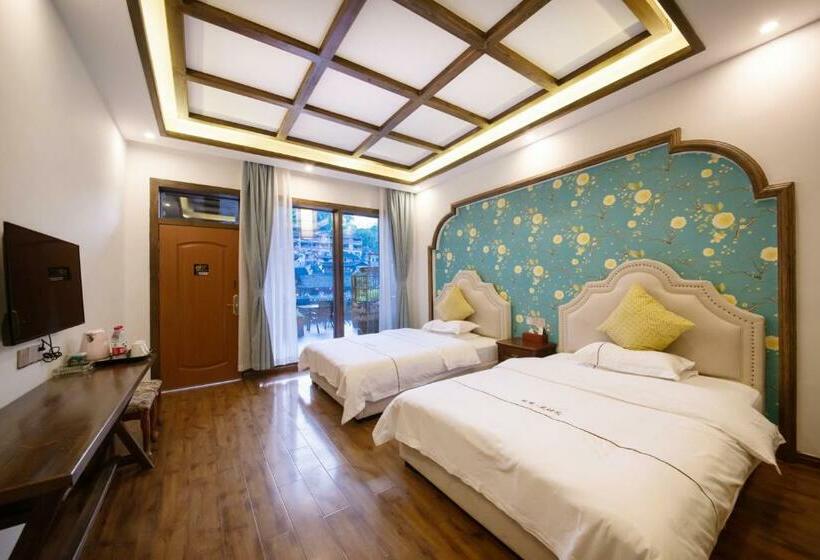 اتاق سوپریور با چشم‌انداز باغ, Fenghuang Slowly Time Inn