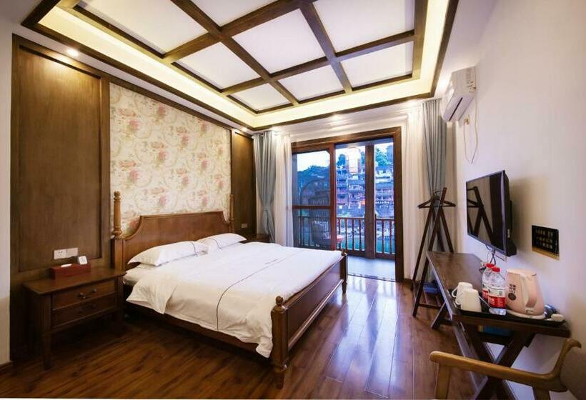 اتاق لوکس با چشم‌انداز دریا, Fenghuang Slowly Time Inn