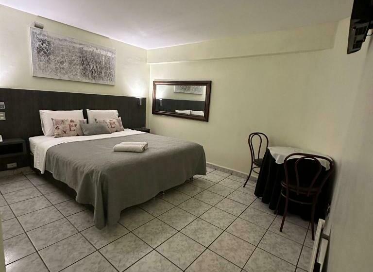 اتاق لوکس با تخت بزرگ, Red Hotel Centric Santiago