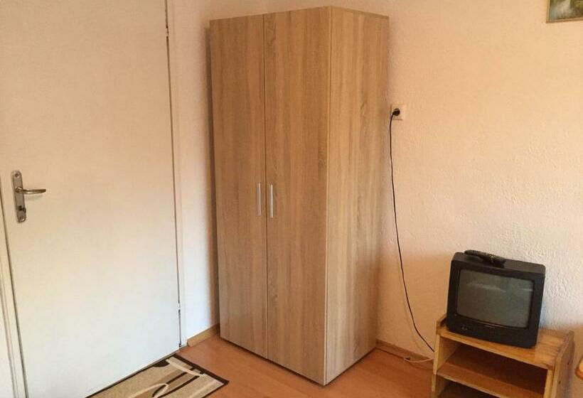 اتاق استاندارد, Guest House Shotarovi