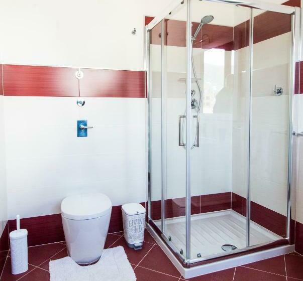 اتاق استاندارد سه نفره, Casa Granata