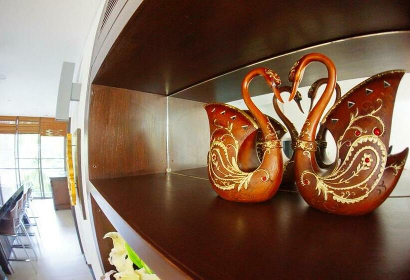 آپارتمان 2 خوابه با تراس, Casuarina Shores Apartment   Sha Plus