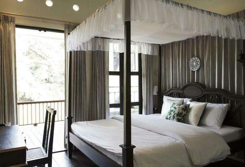 Suite with Terrace, Baan Luang Rajamaitri Historic Inn