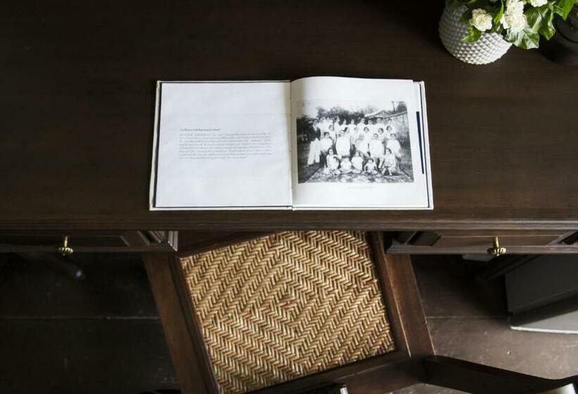 Suite with Terrace, Baan Luang Rajamaitri Historic Inn