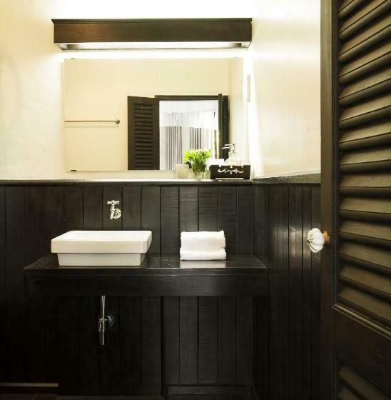 Suite with Terrace, Baan Luang Rajamaitri Historic Inn