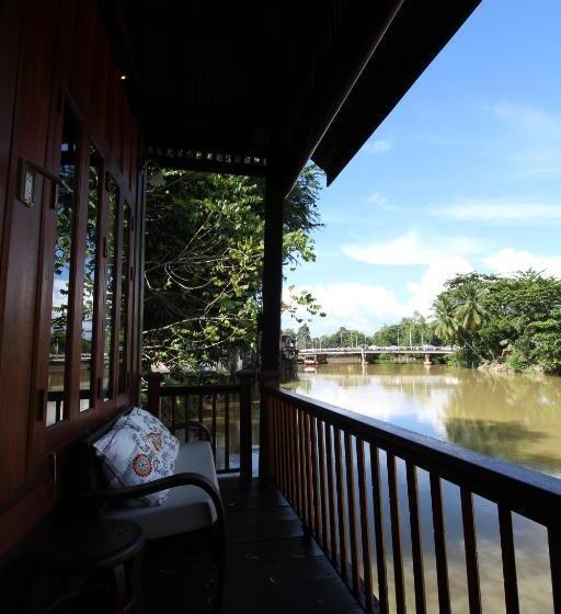Suite with Terrace, Baan Luang Rajamaitri Historic Inn