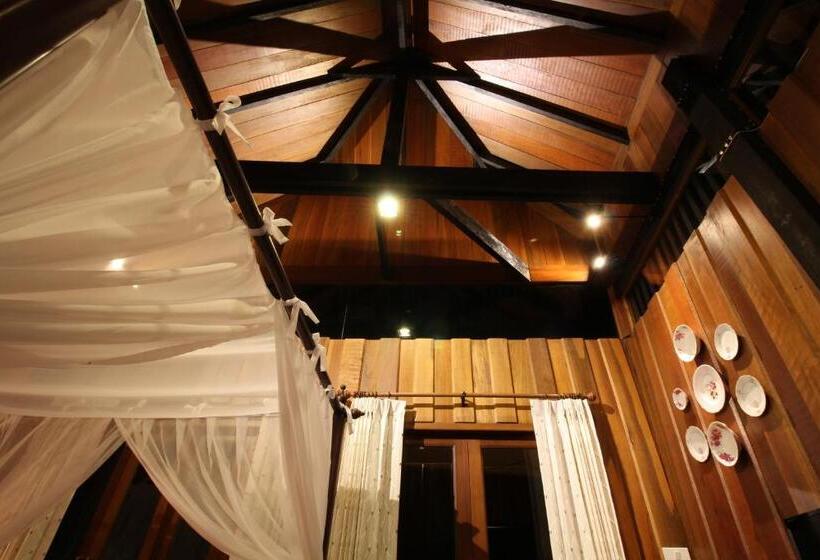 Suite with Terrace, Baan Luang Rajamaitri Historic Inn