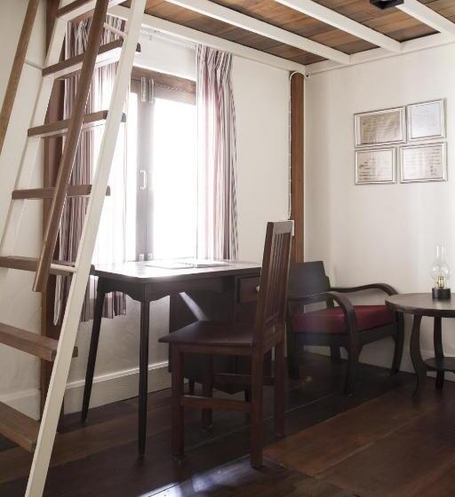 استودیوی استاندارد, Baan Luang Rajamaitri Historic Inn