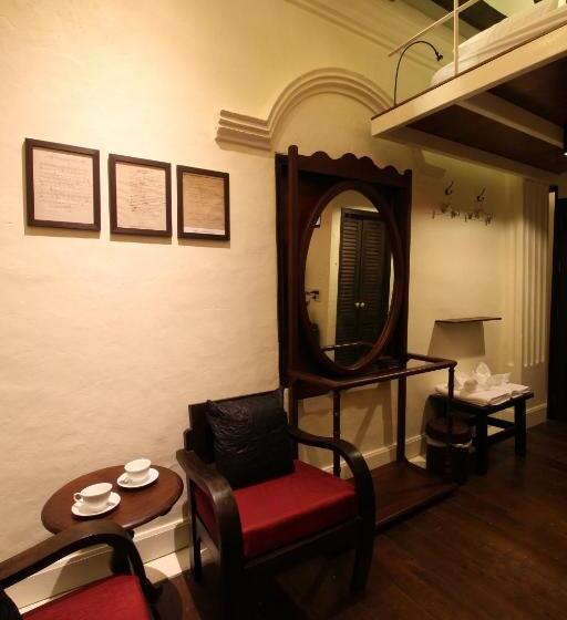 استودیو استاندارد با بالکن, Baan Luang Rajamaitri Historic Inn