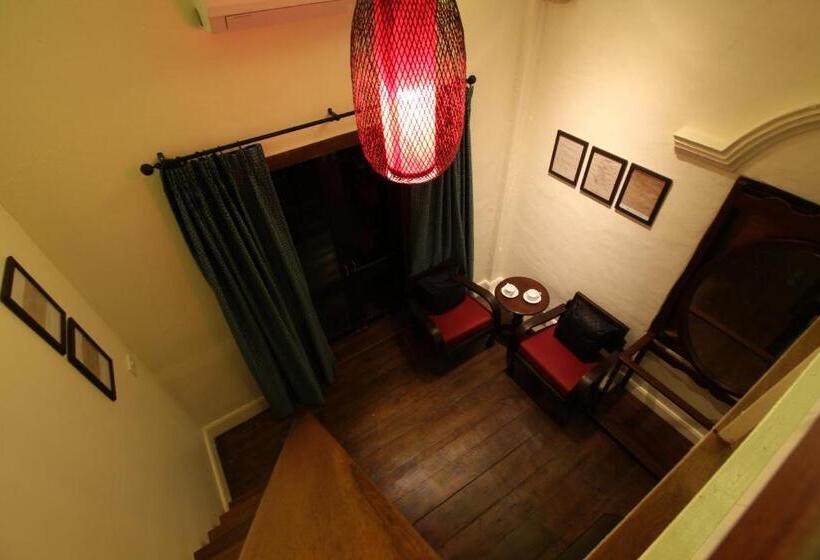 استودیو استاندارد با بالکن, Baan Luang Rajamaitri Historic Inn