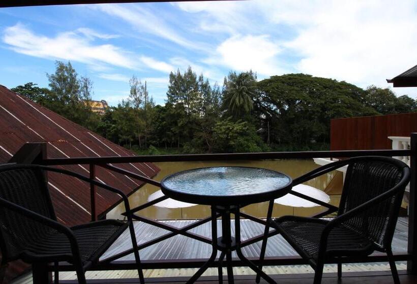 استودیو استاندارد با بالکن, Baan Luang Rajamaitri Historic Inn