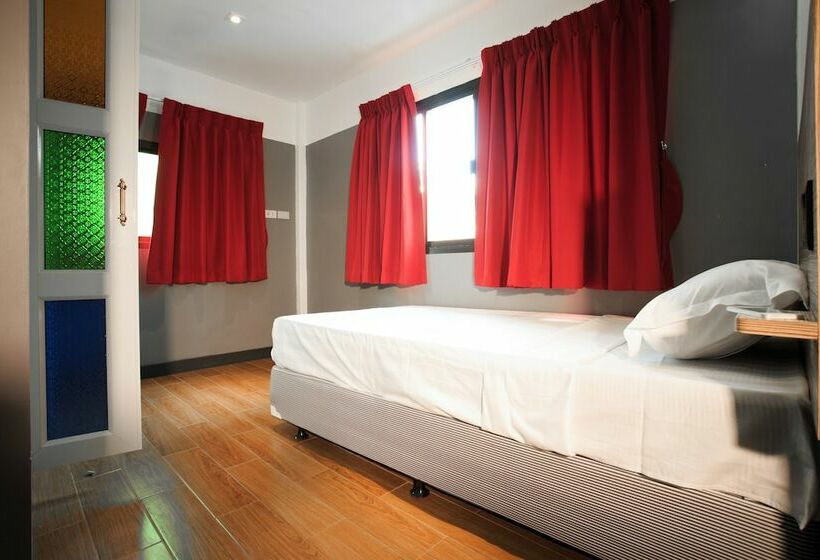 اتاق استاندارد یک نفره, Cloud 9 Lodge