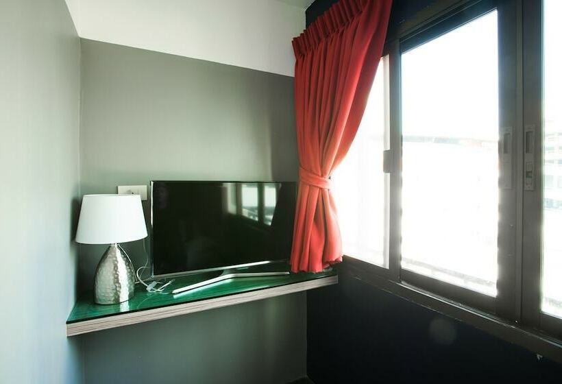 اتاق استاندارد, Cloud 9 Lodge