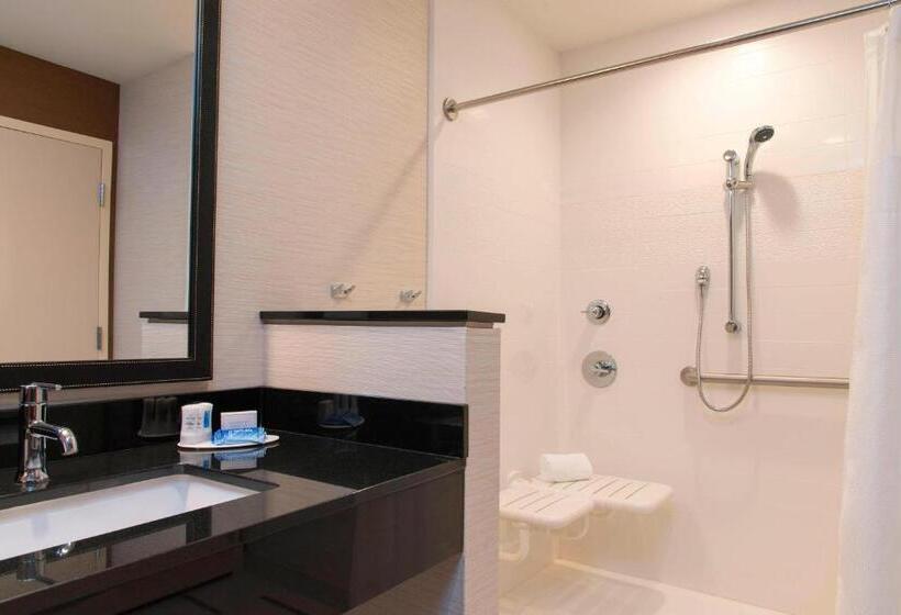 اتاق استاندارد با تخت بزرگ, Fairfield Inn & Suites By Marriott Jackson Clinton