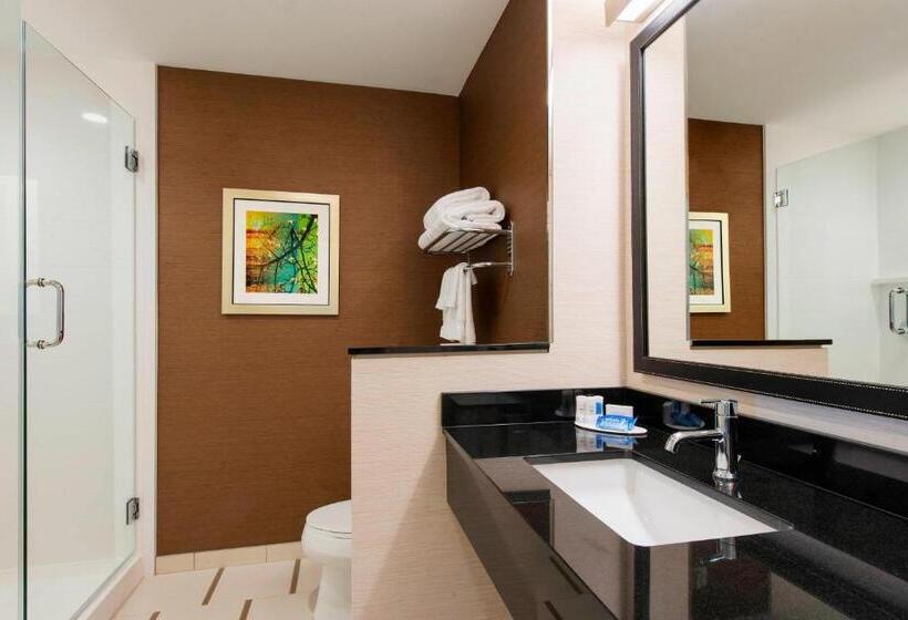 اتاق استاندارد با تخت بزرگ, Fairfield Inn & Suites By Marriott Jackson Clinton