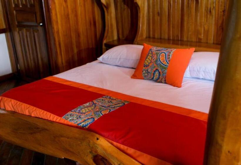 سوییت, La Isla Inn