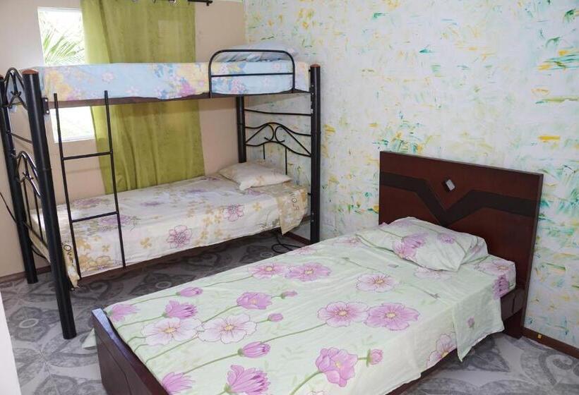 اتاق استاندارد سه نفره, Posada Nativa Derma´s Inn