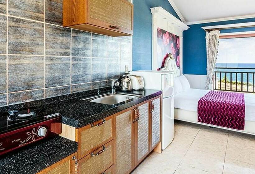 اتاق استاندارد با چشم‌انداز دریا, Jeju Cadelhas Resort