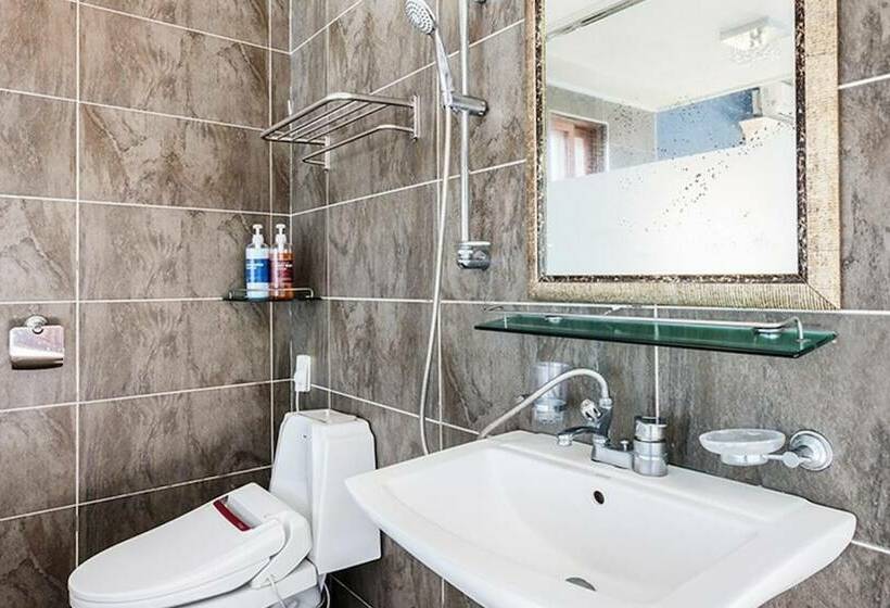 اتاق استاندارد با چشم‌انداز دریا, Jeju Cadelhas Resort
