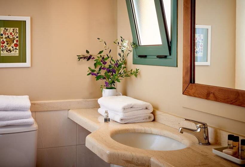 سوئیت خانواده 2 خوابه, Village Heights Resort
