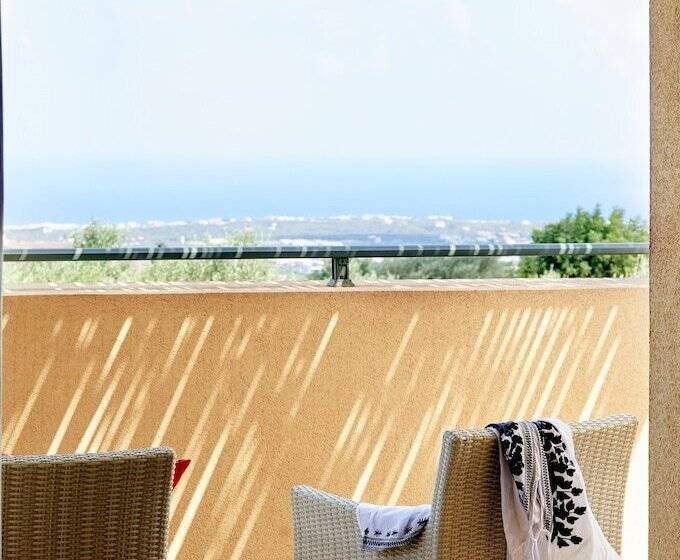 ویلای 3 خوابه با استخر, Village Heights Resort