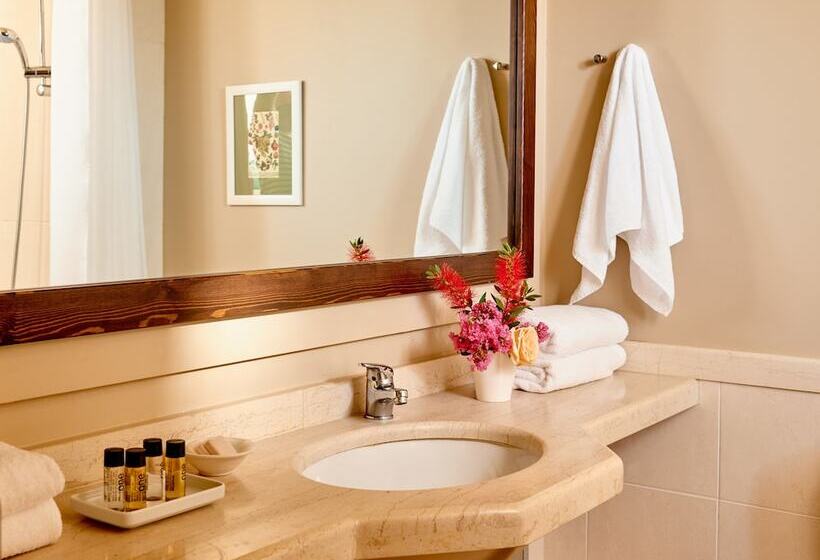 سوئیت 2 خوابه, Village Heights Resort
