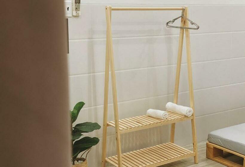 اتاق استاندارد, B Home