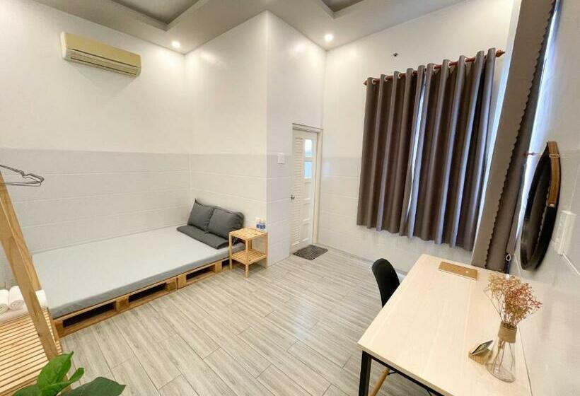 اتاق استاندارد, B Home