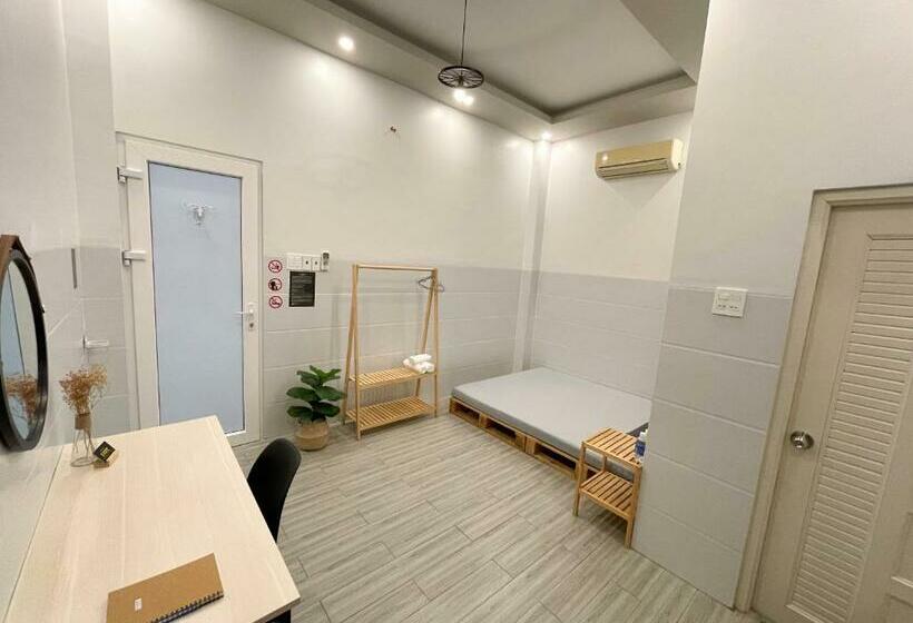 اتاق استاندارد, B Home