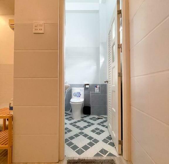 اتاق استاندارد, B Home
