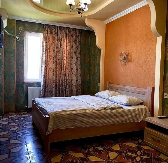 اتاق لوکس, Hostel Golden Fleece
