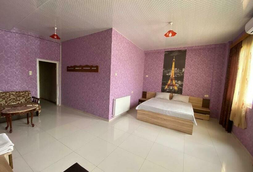 اتاق لوکس, Hostel Golden Fleece