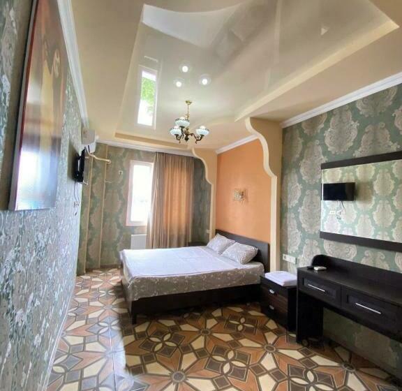 اتاق لوکس, Hostel Golden Fleece