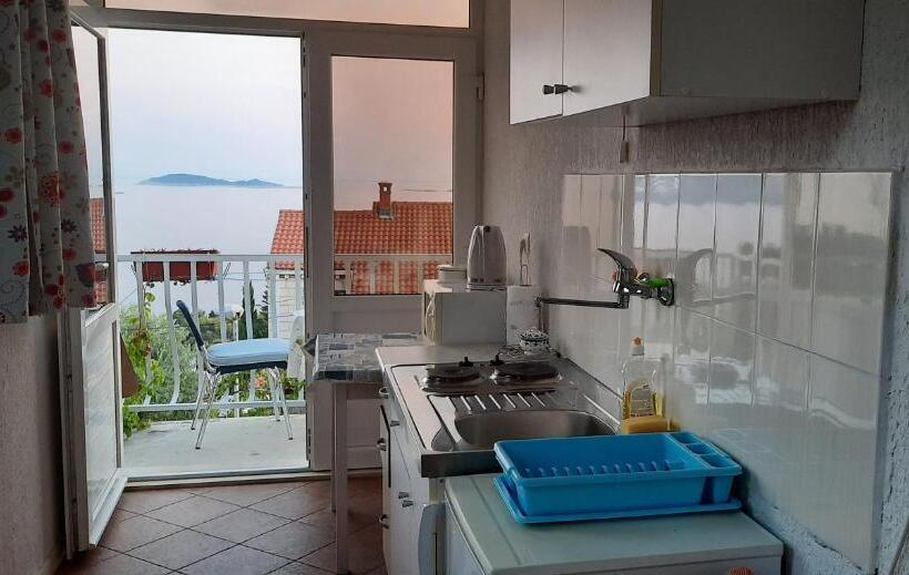 استودیو استاندارد با بالکن, Apartments Kate