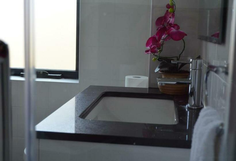اتاق لوکس, Ellard Bed & Breakfast