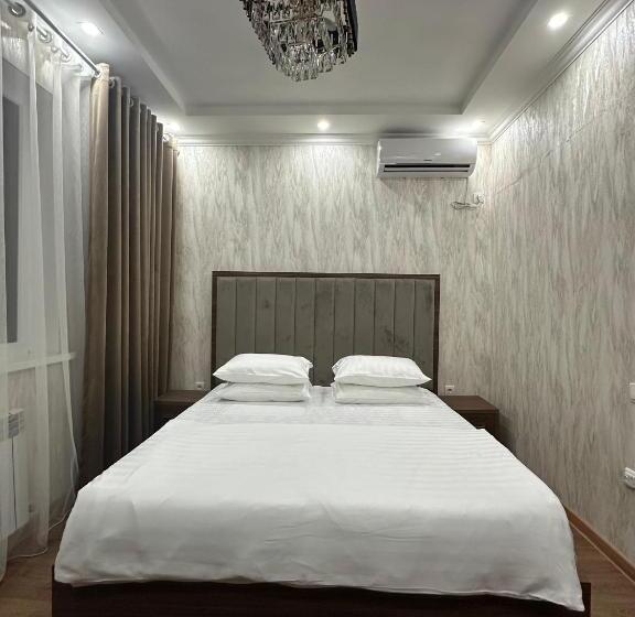 Standard Room King Size Bed, Hello Dushanbe Hostel