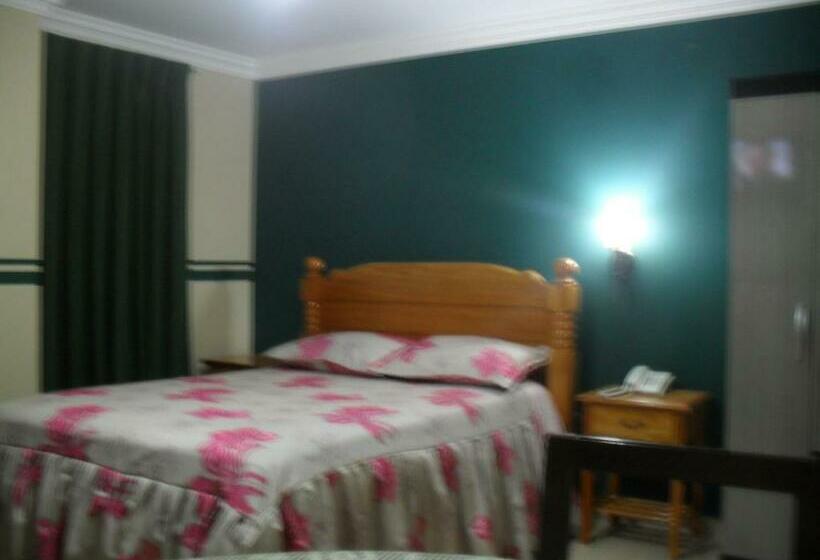 اتاق استاندارد, Hostal Corona Blanca