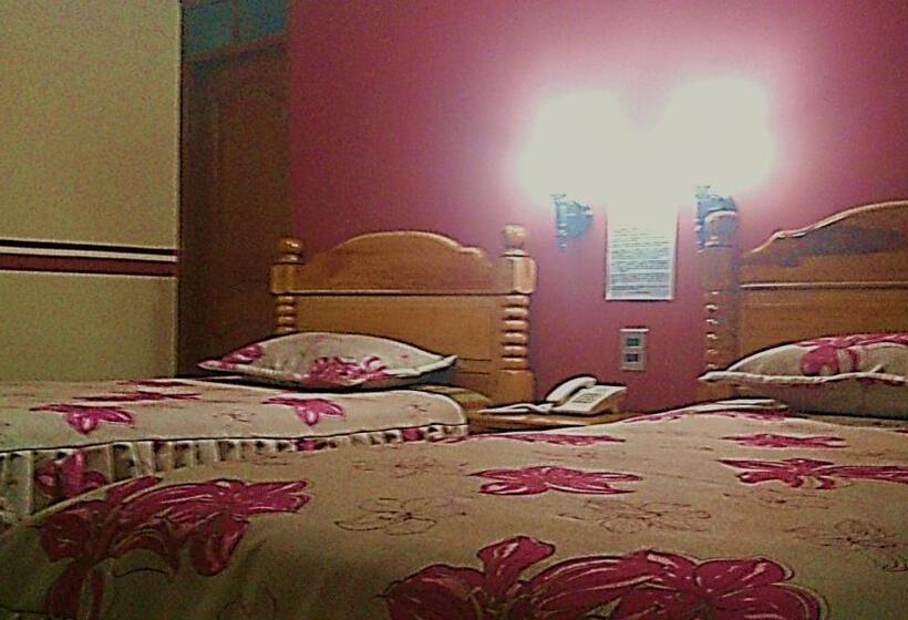 اتاق استاندارد, Hostal Corona Blanca