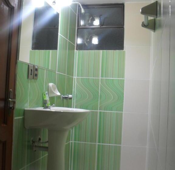 اتاق خانوادگی, Hostal Corona Blanca