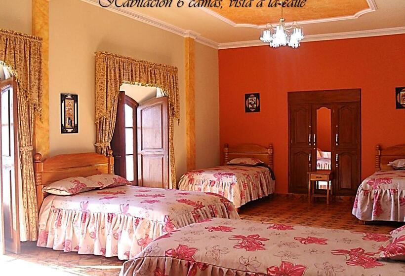 اتاق خانوادگی, Hostal Corona Blanca