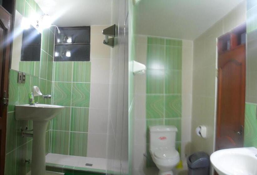اتاق خانوادگی, Hostal Corona Blanca