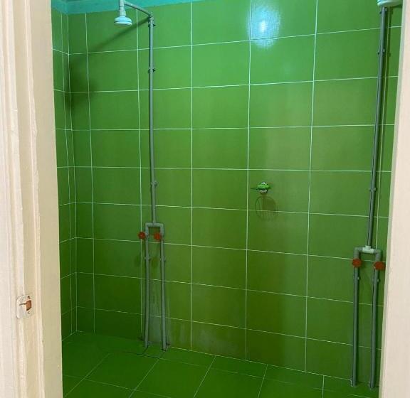 اتاق استاندارد چهار تخته, Hostel Golden Fleece