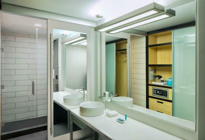 اتاق استاندارد, Aloft Louisville East