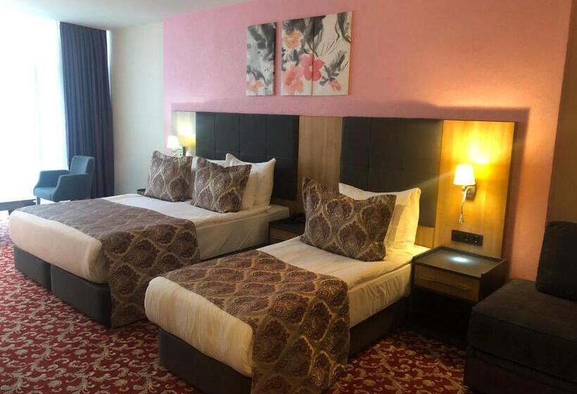 اتاق سوپریور سه تخته, Euphoria Batumi Convention & Casino