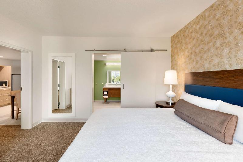 سوئیت برای معلولان, Home2 Suites By Hilton Destin