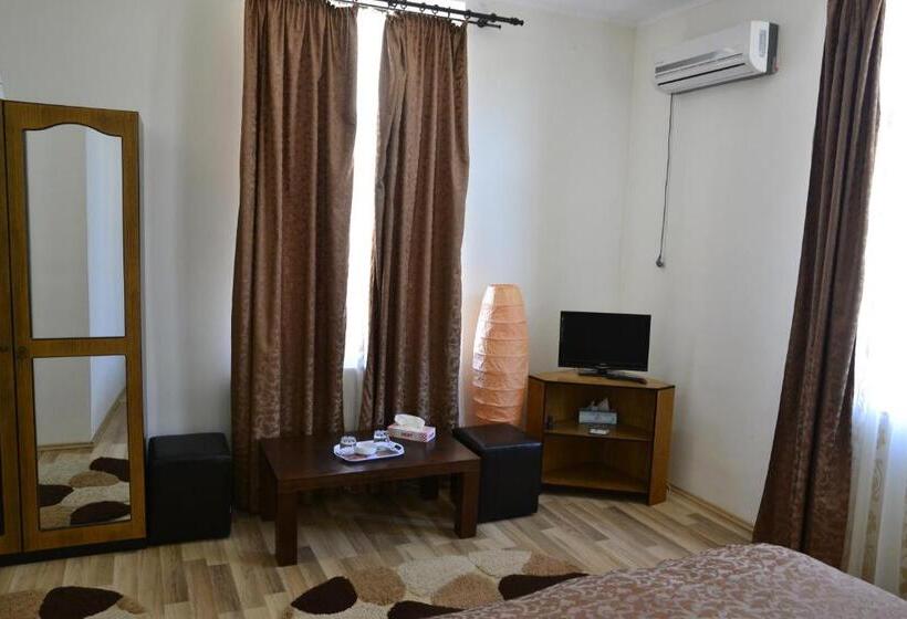 اتاق سوپریور سه تخته, Porto Franco Residence