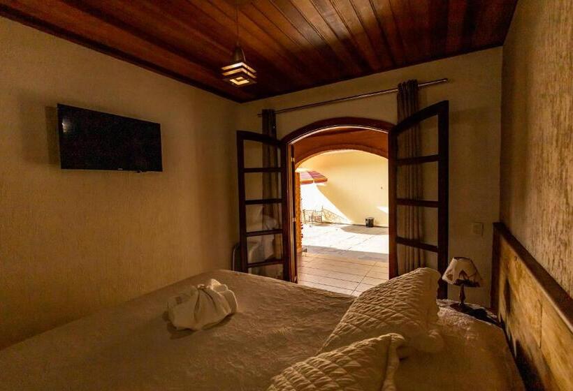 اتاق لوکس, Pousada Vila Floratta