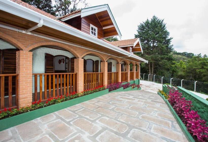 اتاق لوکس چهار تخته, Pousada Vila Floratta